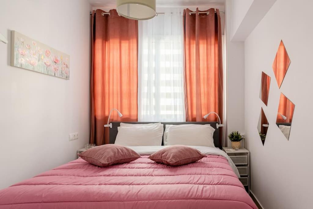 Apartment Brand New Bright Modern 6bdr Apt-1min To Acropolis Athens