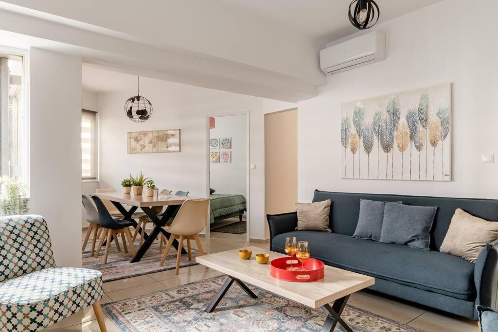 Brand New Bright Modern 6bdr Apt-1min To Acropolis * Athens