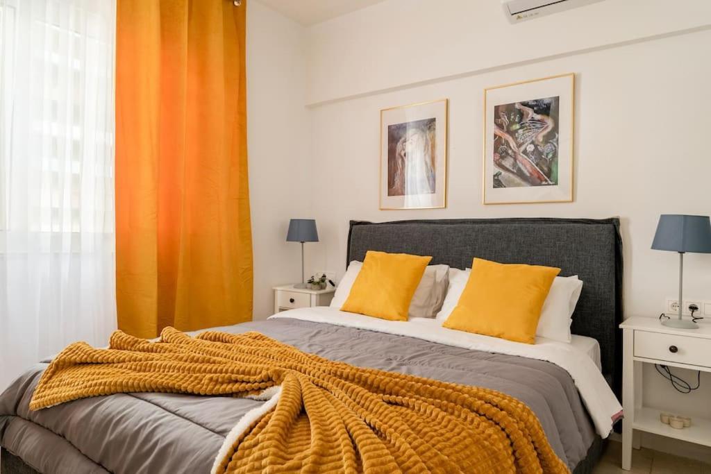 Brand New Bright Modern 6bdr Apt-1min To Acropolis * 雅典